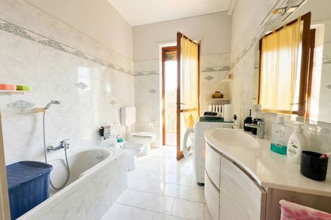 Leilighet i Bra, Cuneo, Bra - € 195 000 | Ref: 86920288 - foto 32