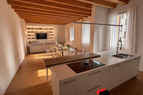 Lejlighed i Thiene, Vicenza, Thiene - € 350.000 | Ref: TRI420 - foto 3