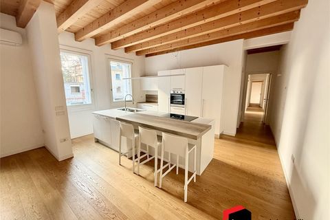 Lejlighed i Thiene, Vicenza, Thiene - € 350.000 | Ref: TRI420 - foto 9