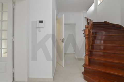 Villa i Alcabideche, Lisbon, Alcabideche - € 990.000 | Ref: KWPT-030512 - foto 18