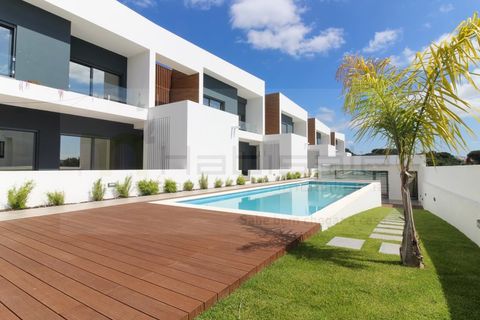 Villa i Loures, Lisbon, Loures - € 850.000 | Ref: D326 - foto 1