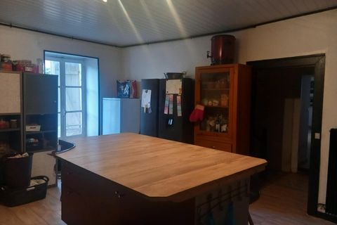 Villa i Thiers, Puy-de-Dome, Thiers - € 83.000 | Ref: 340932097974 - foto 1
