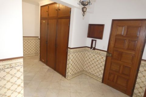 Lejlighed i Amadora, Lisbon, Amadora - € 350.000 | Ref: 001.044.130 - foto 14