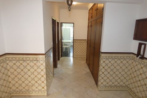 Lejlighed i Amadora, Lisbon, Amadora - € 350.000 | Ref: 001.044.130 - foto 15