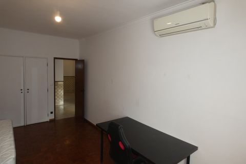 Lejlighed i Amadora, Lisbon, Amadora - € 350.000 | Ref: 001.044.130 - foto 19