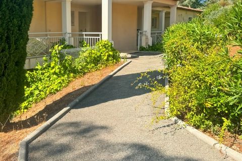 Lejlighed i Sainte-Maxime, Var, Sainte-Maxime - € 290.000 | Ref: 340936924963 - foto 17