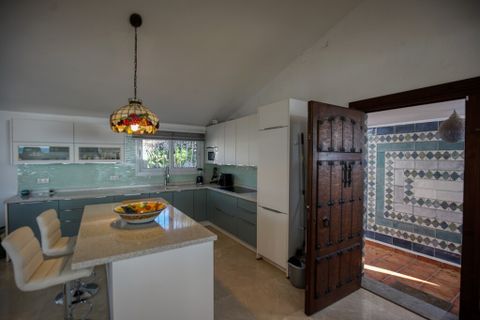Villa a Estepona, Malaga, Estepona - € 1.050.000 | Ref: DPIc350323 - foto 8