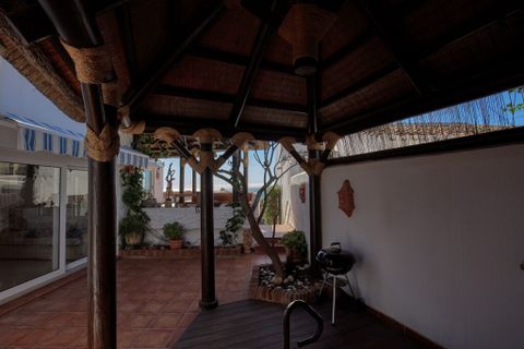 Villa a Estepona, Malaga, Estepona - € 1.050.000 | Ref: DPIc350323 - foto 13