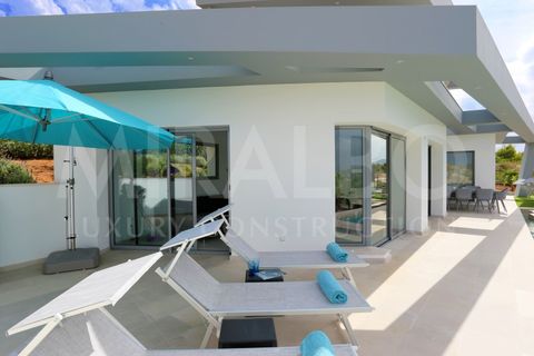 Villa a Cap Martin, Alicante, Cap Martin - € 1.100.000 | Ref: MRD5-0235 - foto 10
