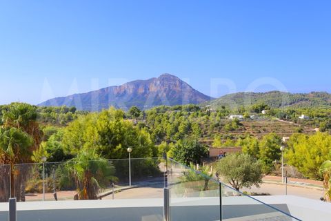 Villa a Cap Martin, Alicante, Cap Martin - € 1.100.000 | Ref: MRD5-0235 - foto 32