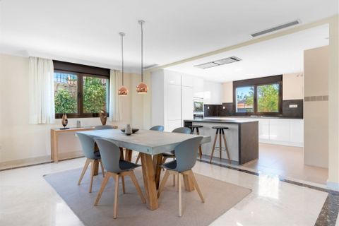 Villa a Malaga city, Malaga, Malaga city - € 720.000 | Ref: aylg11193332 - foto 5