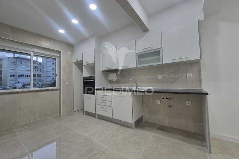 Lejlighed i Almada, Setubal, Almada - € 330.000 | Ref: 057262 - foto 2