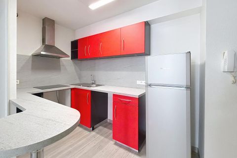 Lejlighed i Clermont-Ferrand, Puy-de-Dome, Clermont-Ferrand - € 650/måned | Ref: 3537 - foto 4