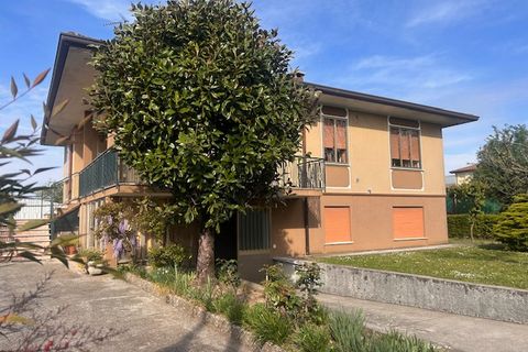 Villa a Castelfranco Veneto, Treviso, Castelfranco Veneto - € 250.000 | Ref: CVMS26001 - foto 2