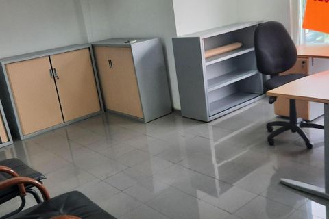 L'establiment comercial a Saint-Andre, La Reunion, Saint-Andre - € 31.200/mes | Ref: 6572 - foto 5