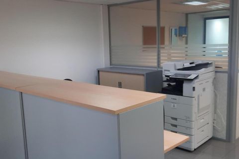 L'establiment comercial a Saint-Andre, La Reunion, Saint-Andre - € 31.200/mes | Ref: 6572 - foto 7