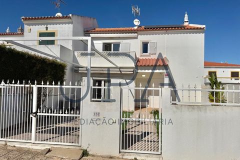 Villa a Monte Gordo, Faro, Monte Gordo - € 597.500 | Ref: V4-575 - foto 4