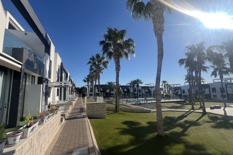Apartament a Orihuela Costa, Alicante - foto 1