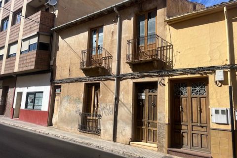Villa i Almansa, Albacete, Almansa - € 49.000 | Ref: S-1544630 - foto 1