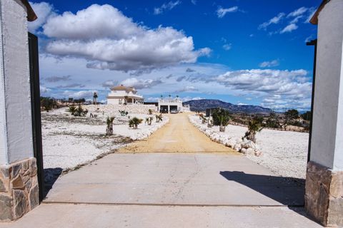 Villa i Pinoso, Alicante, Pinoso - € 599.000 | Ref: ANNFOX-R151 - foto 9