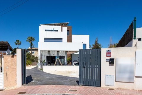 Villa en Ciudad Quesada, Alicante, Ciudad Quesada - € 699.000 | Ref: FFDLF124 - photo 32