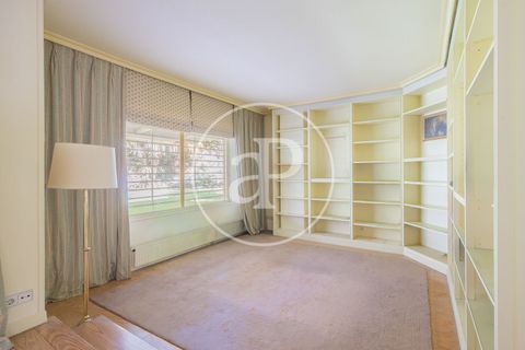 Villa en Madrid, Madrid, Madrid - € 2.480.000 | Ref: VM2604039 - photo 11