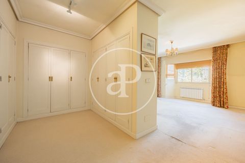 Villa en Madrid, Madrid, Madrid - € 2.480.000 | Ref: VM2604039 - photo 17