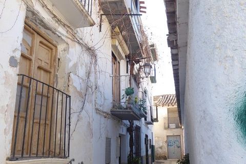 Landsbyhus i Baza, Granada, Baza - € 35.000 | Ref: v3007 - foto 2