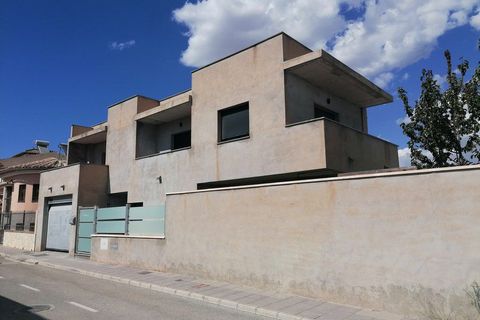 Landsbyhus i Baza, Granada, Baza - € 318.000 | Ref: v3015 - foto 1