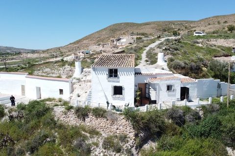 Landejendom i Zujar, Granada, Zujar - € 85.000 | Ref: v3067 - foto 1