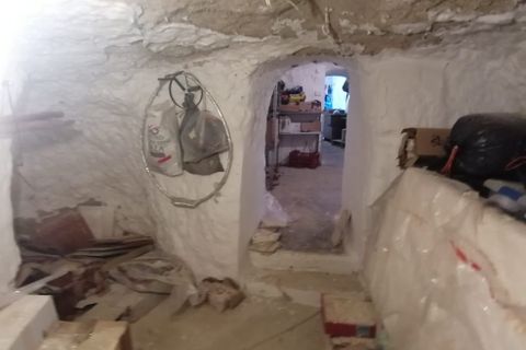 Cave house i Baza, Granada, Baza - € 25.000 | Ref: v3144 - foto 7