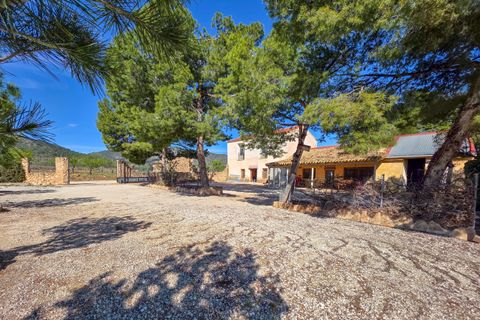 Landejendom i Yecla, Murcia, Yecla - € 339.000 | Ref: IZIZ-575-EXIZ - foto 3