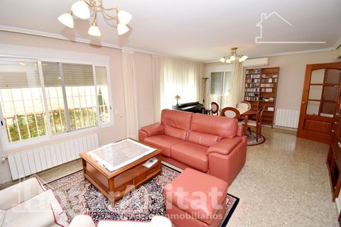 Villa a Torrent, Valencia, Torrent - € 439.000 | Ref: 001SER439.OFP-H/3716 - foto 2