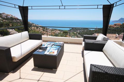 Villa a Altea, Alicante, Altea - € 5.650/mes | Ref: RENT-4348LU - foto 2