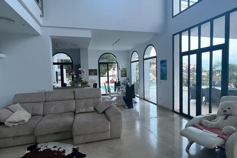 Villa a Altea, Alicante, Altea - € 5.650/mes | Ref: RENT-4348LU - foto 6
