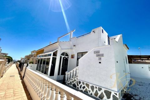 Villa i Punta Prima, Alicante, Punta Prima - € 209.999 | Ref: MLSC3883464 - foto 1