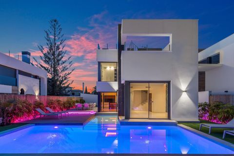 Villa a Torrevieja, Alicante, Torrevieja - € 639.000 | Ref: MCO-29976 - foto 2