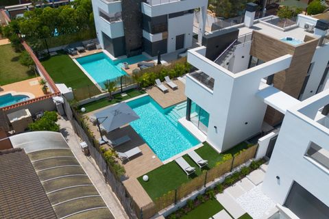 Villa a Torrevieja, Alicante, Torrevieja - € 639.000 | Ref: MCO-29976 - foto 5