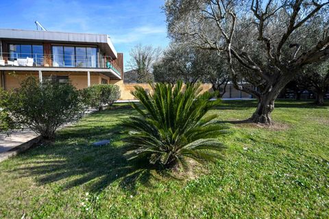 Villa i Uzes, Gard, Uzes - € 1.295.000 | Ref: HH-16148177 - foto 17