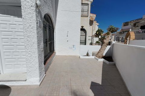 Apartamento en Torrevieja, Alicante, Torrevieja - € 127.900 | Ref: P8939 - photo 2