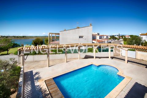 Villa i Roses, Gerona, Roses - € 1.985.000 | Ref: W-049JGP - foto 31