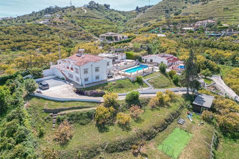 Landejendom i Nerja, Malaga, Nerja - € 1.099.000 | Ref: 10781-AF4631 - foto 2