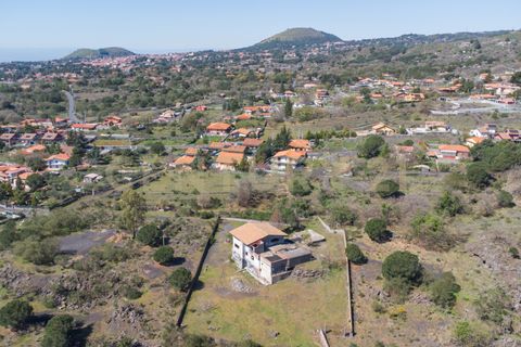 Villa a Pedara, Catania, Pedara - € 300.000 | Ref: 04-002 - foto 5