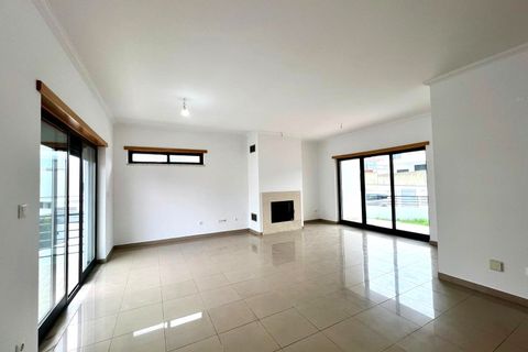Villa a Laranjeiro, Setubal, Laranjeiro - € 695.000 | Ref: A219 - foto 2