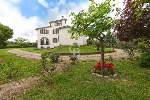 Villa a Viterbo, Viterbo, Viterbo - € 639.000 | Ref: CBI006-9-332939 - foto 3