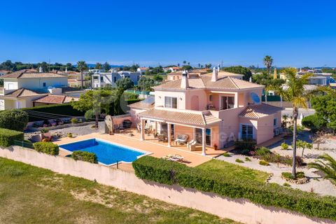 Villa i Lagoa, Faro, Lagoa - € 1.599.000 | Ref: V31094-1 - foto 1