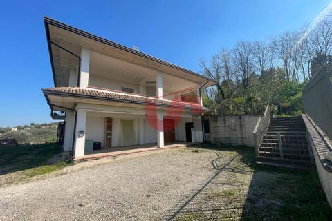Villa i Benevento, Benevento, Benevento - € 239.000 | Ref: AA39874 - foto 3
