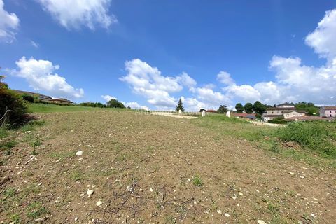 Helårsgrund i Chalamont, Ain, Chalamont - € 75.000 | Ref: 6967A - foto 1