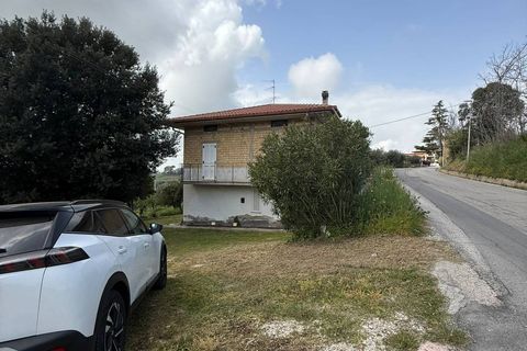 Villa a Controguerra, Teramo, Controguerra - € 110.000 | Ref: 40/CS - foto 19