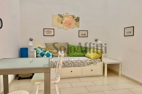 Apartament a Bari, Bari, Bari - € 750/mes | Ref: AA2407 - foto 2